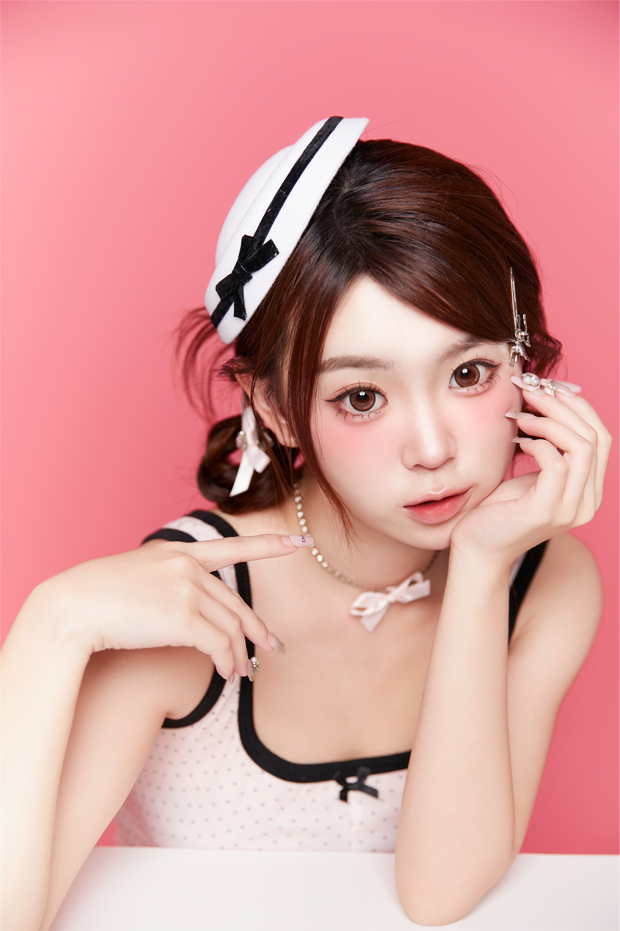 YITUYU艺图语 2025.01.07 粉色甜妹肖像 CARLEE是77呀